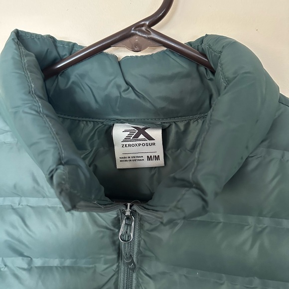 Vest - Picture 3 of 3